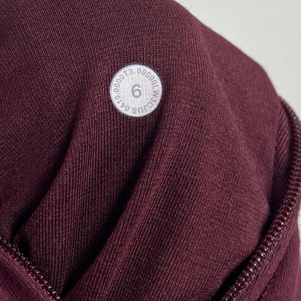 Lululemon Outrun the Elements 1/2 Zip Garnet - Picture 11 of 11
